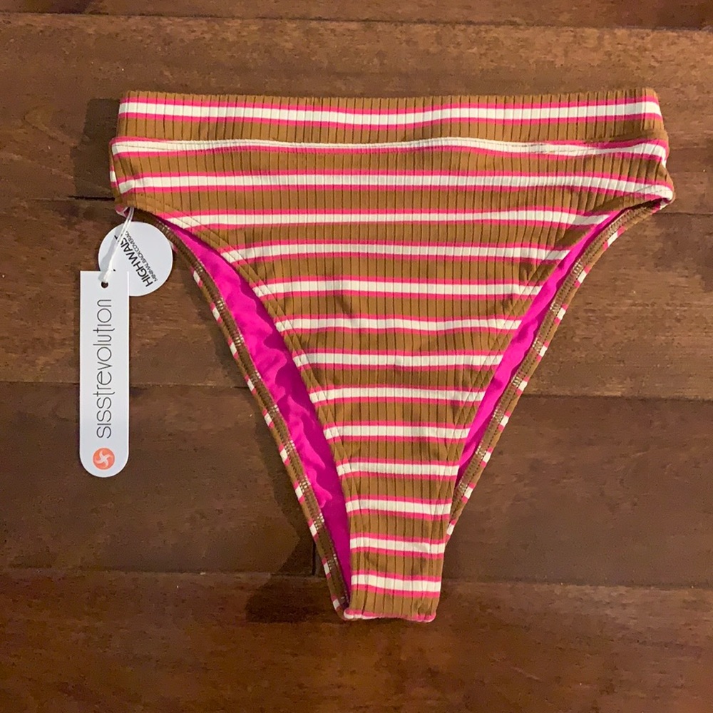 Sisstrevolution bikini bottom in small